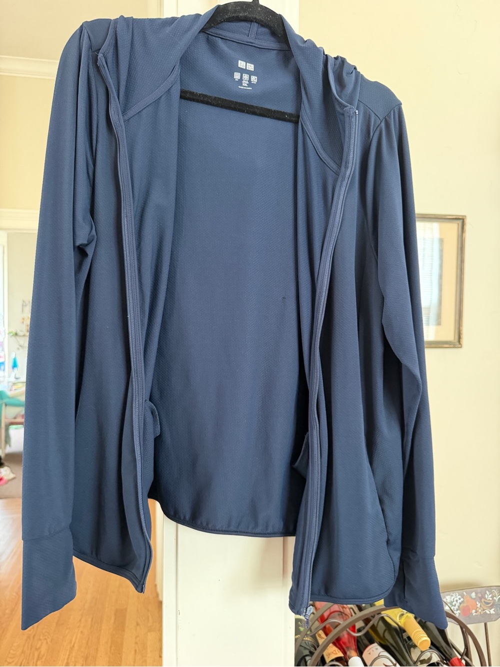 Uniqlo AIRism Navy Blue Crew Top